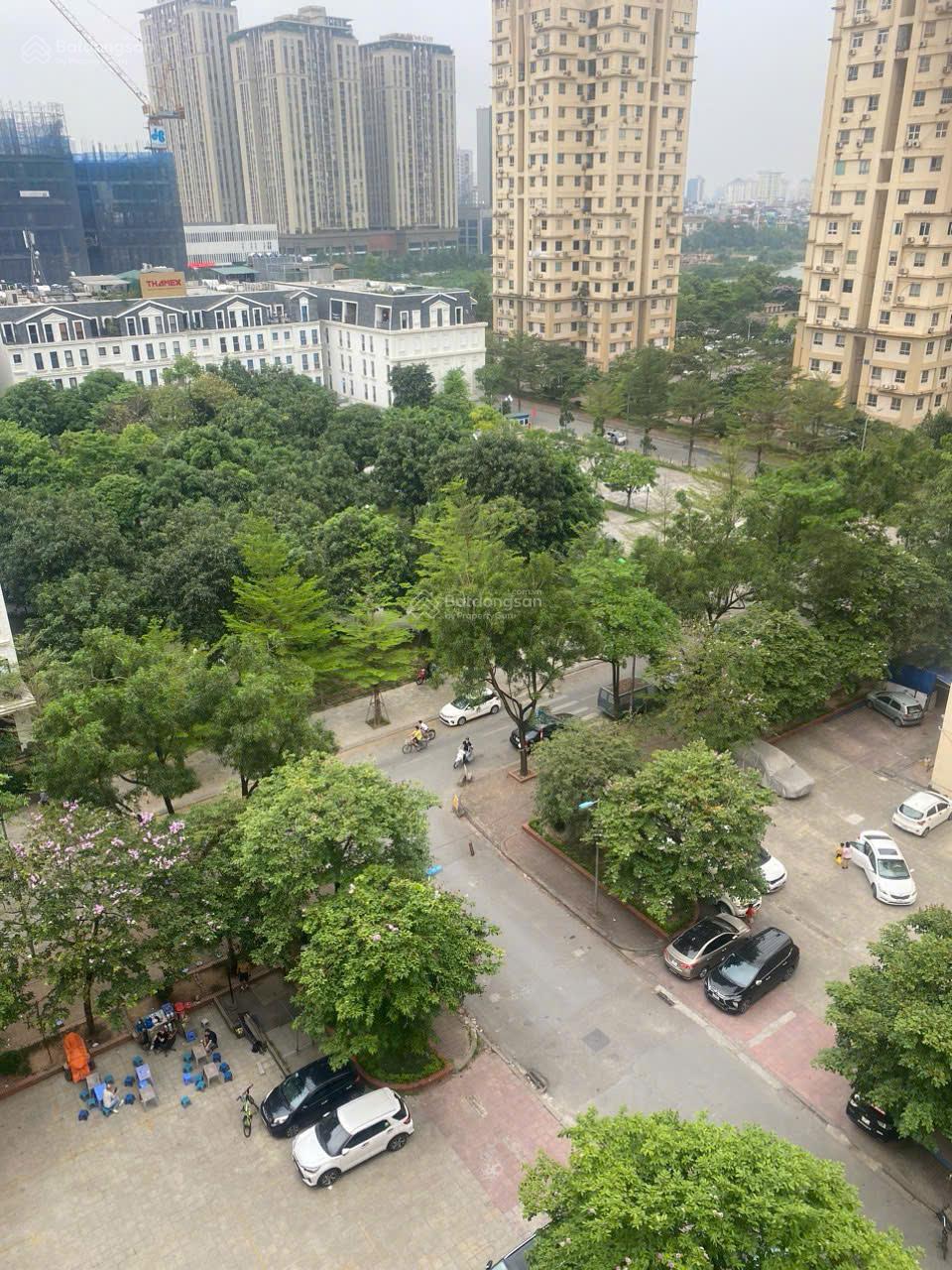 Cho thuê gấp căn hộ đẹp tại B3A Nam Trung Yên 3 phòng ngủ full đồ chỉ 14 tr/th