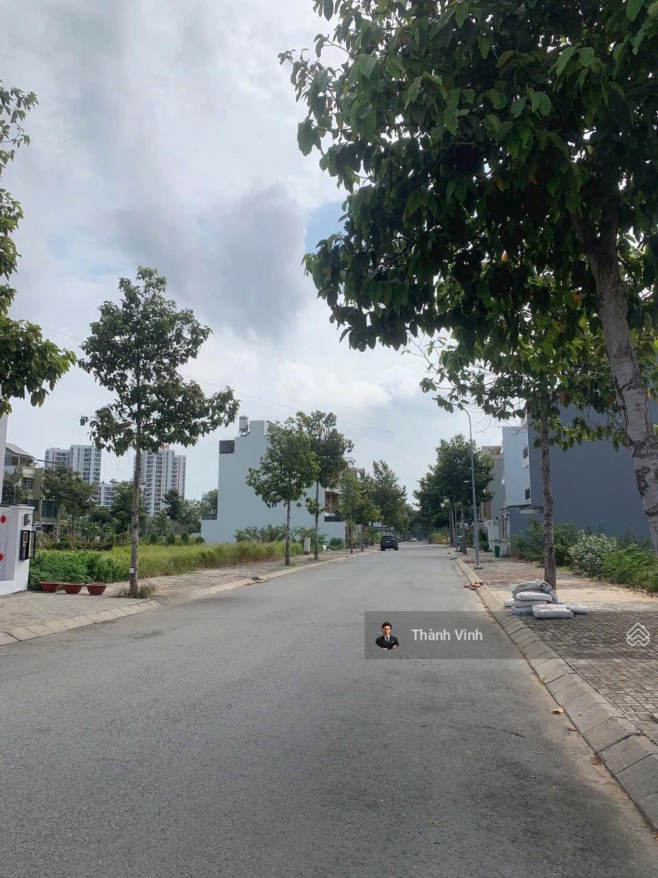 Cần bán lô đất biệt thự song lập 11m x 18m đường 12m hướng Nam, mẫu nhà đẹp, để ở và đầu tư đều tốt Cần bán lô đất biệt thự song lập 11m x 18m đường 12m hướng Nam, mẫu nhà đẹp, để ở và đầu tư đều tốt