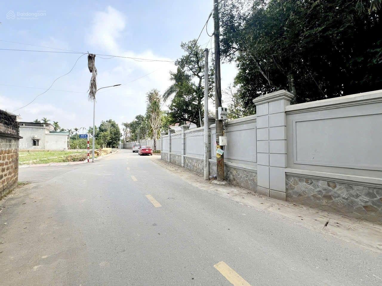 E chính chủ cần bán gấp lô đất 100m2 full thổ cư vieu triệu đô mà giá thì hạt rẻ