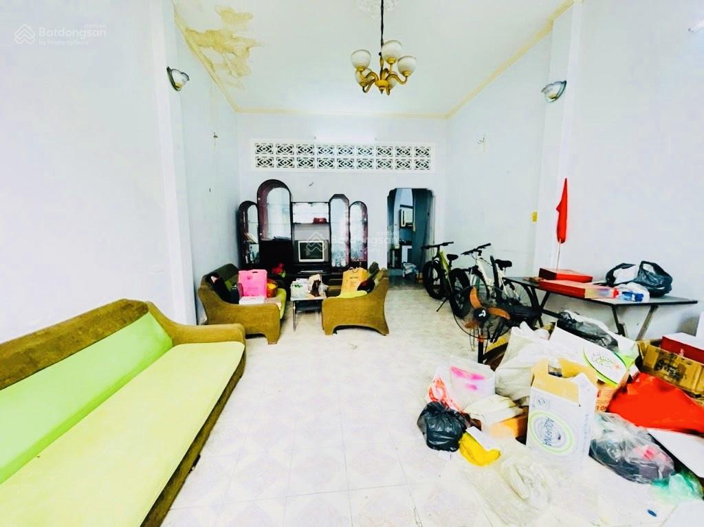 Bán nhà đường Điện Biên Phủ phường Bàn Cờ Q3 DT 70m2 ngang 4,2m đẹp - 2 tầng BTCT - giá chỉ 10,5tỷ