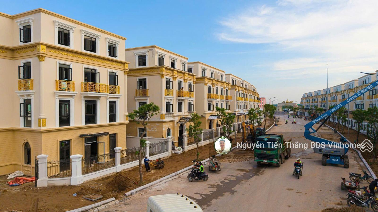 Biệt thự phân khu Hoàng Gia chiết khấu tới 40%. Chỉ 50 suất cho NĐT nhanh tay. LH ngay 0868 926 ***