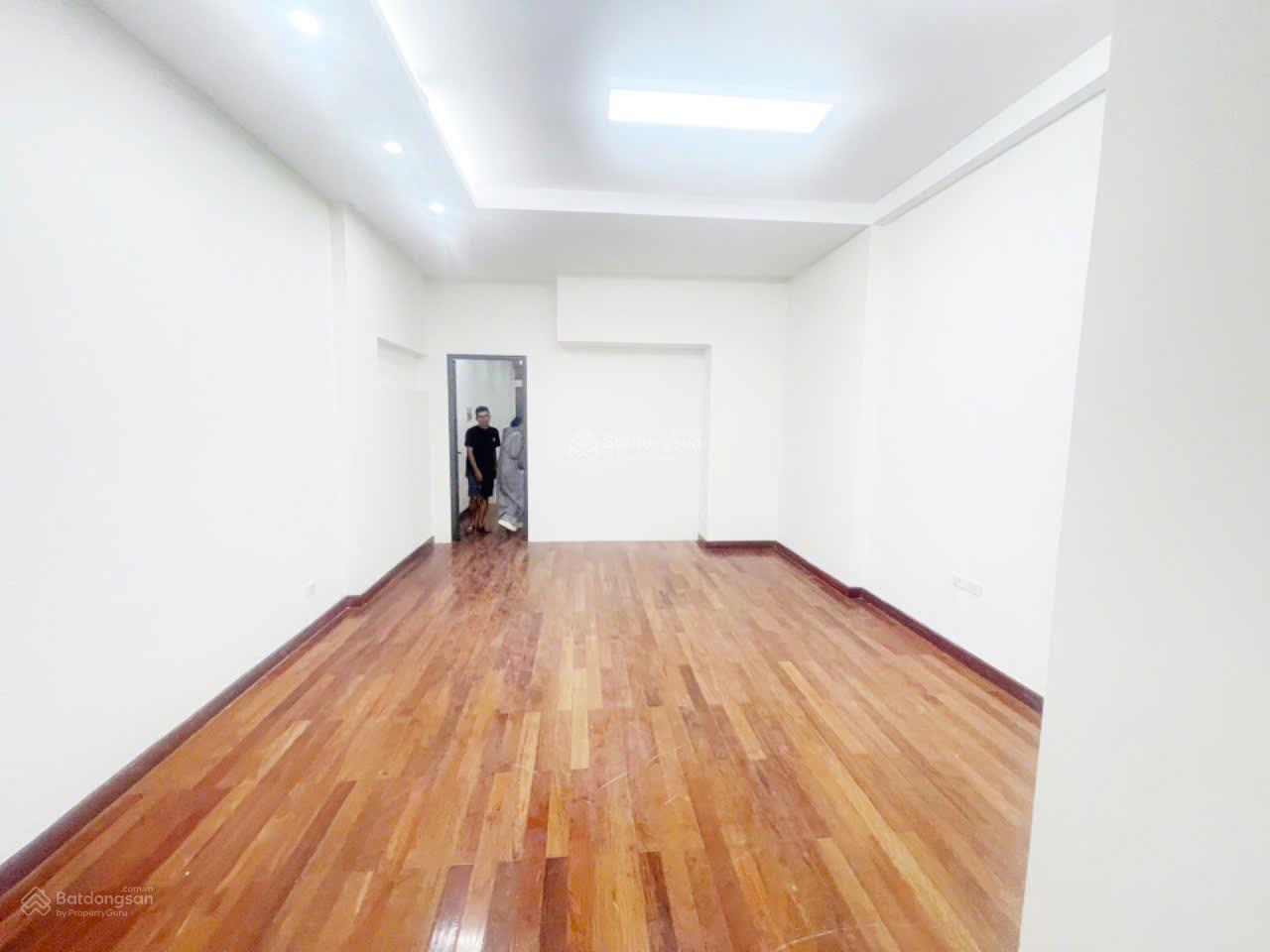 Cho thuê nhà Nguyễn Văn Lộc - Mỗ Lao. DT 90m2, 4 tầng 1 Hầm, vị trí đẹp. Cực hiếm nhà Cho thuê nhà Nguyễn Văn Lộc - Mỗ Lao. DT 90m2, 4 tầng 1 Hầm, vị trí đẹp. Cực hiếm nhà