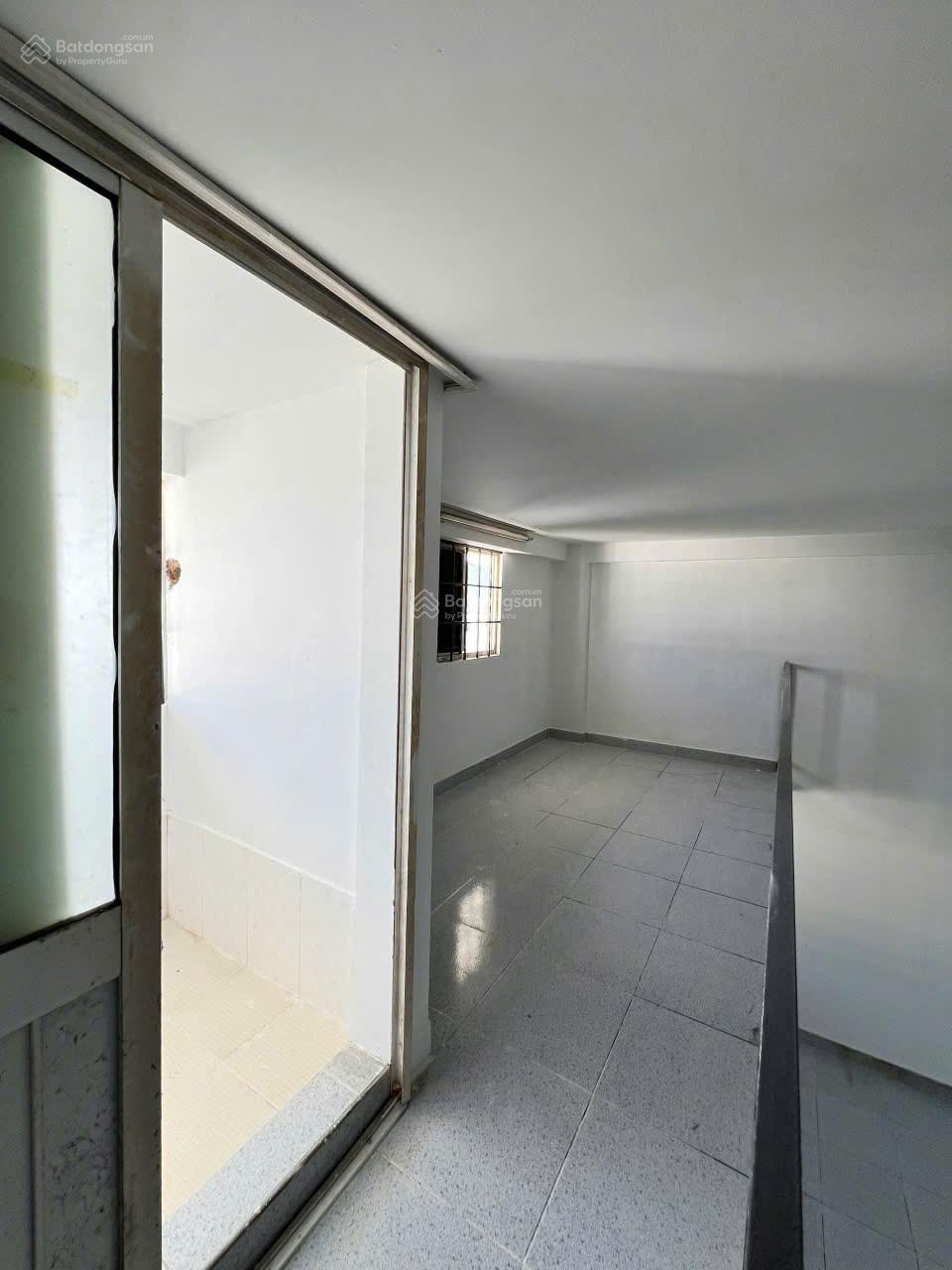 (7919) Becamex Định Hòa. Lầu 1 bao sổ, vay: 210 triệu. Còn góp 20 năm 400 triệu. Toàn quốc mua được