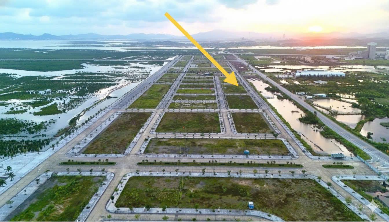 Nền biệt thự liền kề Diễn Loan giá từ 18tr/m2 sổ đỏ đón sóng bao biển hành chính công, 0976 758 ***