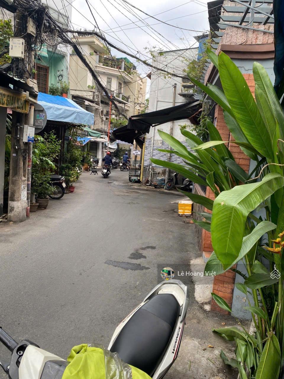 Ngay chợ Gò Vấp - Đường xe tải thông - nhà 1 lầu - chỉ hơn 4 tỷ