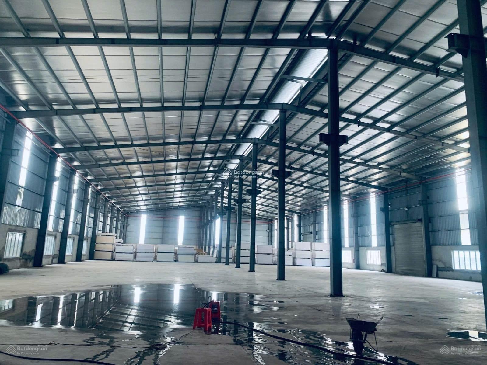 Cho thuê 3200m2 xưởng mới dựng ở đường 5, xa dân, trạm điện lớn. Tách lẻ được
