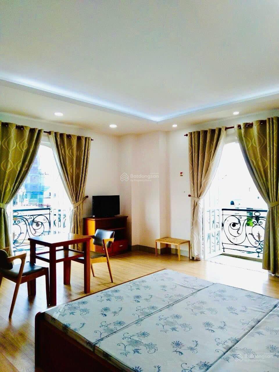 Kẹt Bank Bán khách sạn 7 tầng HXH Lê Văn Sỹ, P12, Quận 3 (DT: 7,5x18m) HĐT 200tr. Giá 47 tỷ