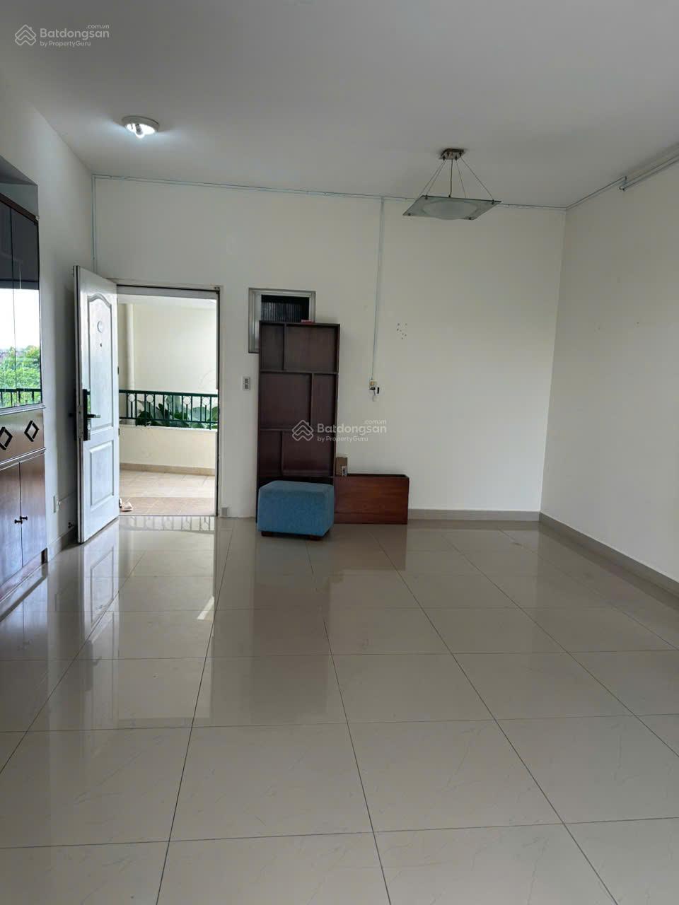 Cho thuê CC tại Cảnh Viên 1, 25 triệu, 118m2, 3PN, 2WC, không nội thất, view công viên, xem 24/7.