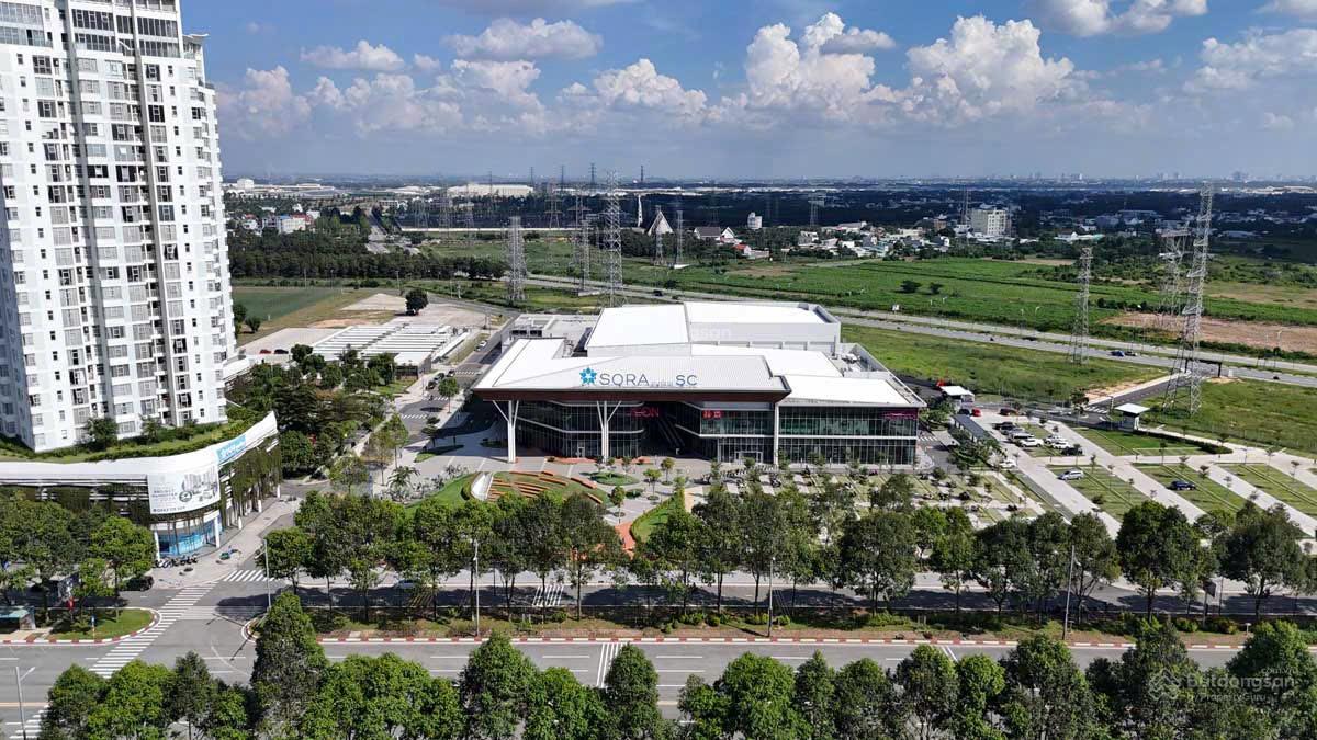 Lô góc duy nhất 10x20m full thổ cư, xây dựng tự do, đường thông, gần Nguyễn Văn Linh, nhiều KCN