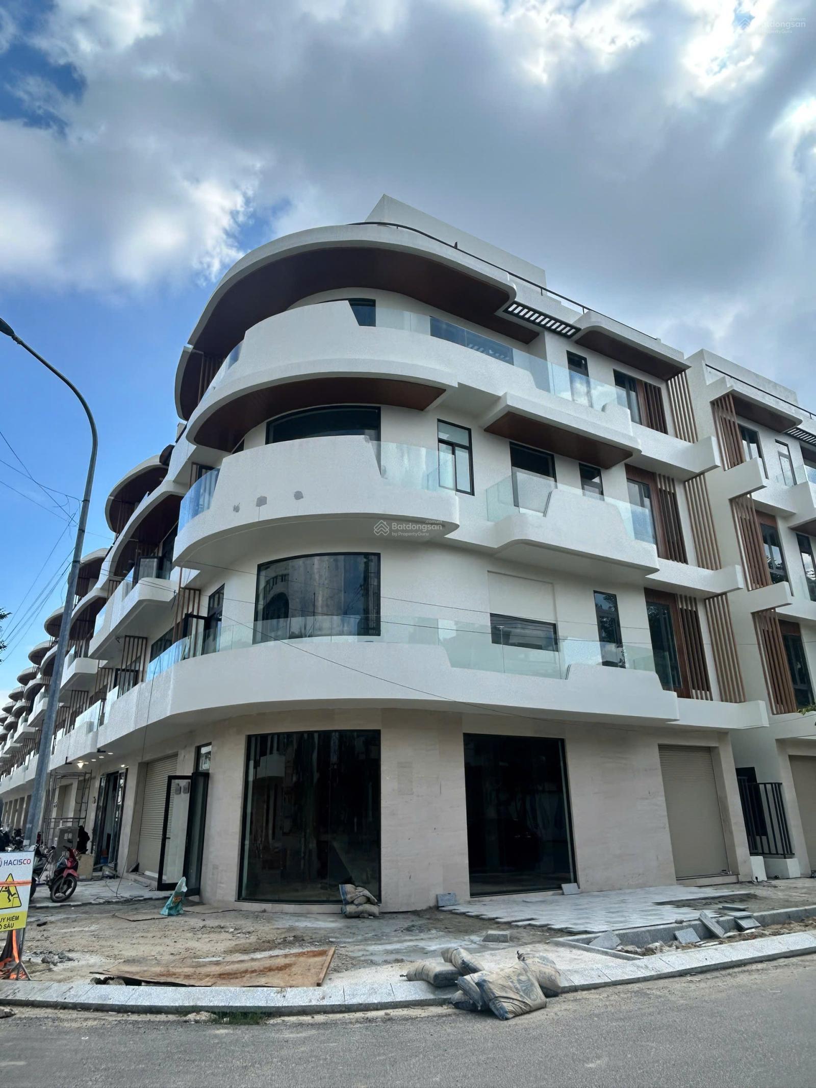 CHÍNH CHỦ BÁN CĂN GÓC 2 MẶT TIỀN VỊ TRÍ KINH DOANH ĐẮC ĐỊA KHU DOWNTOWN