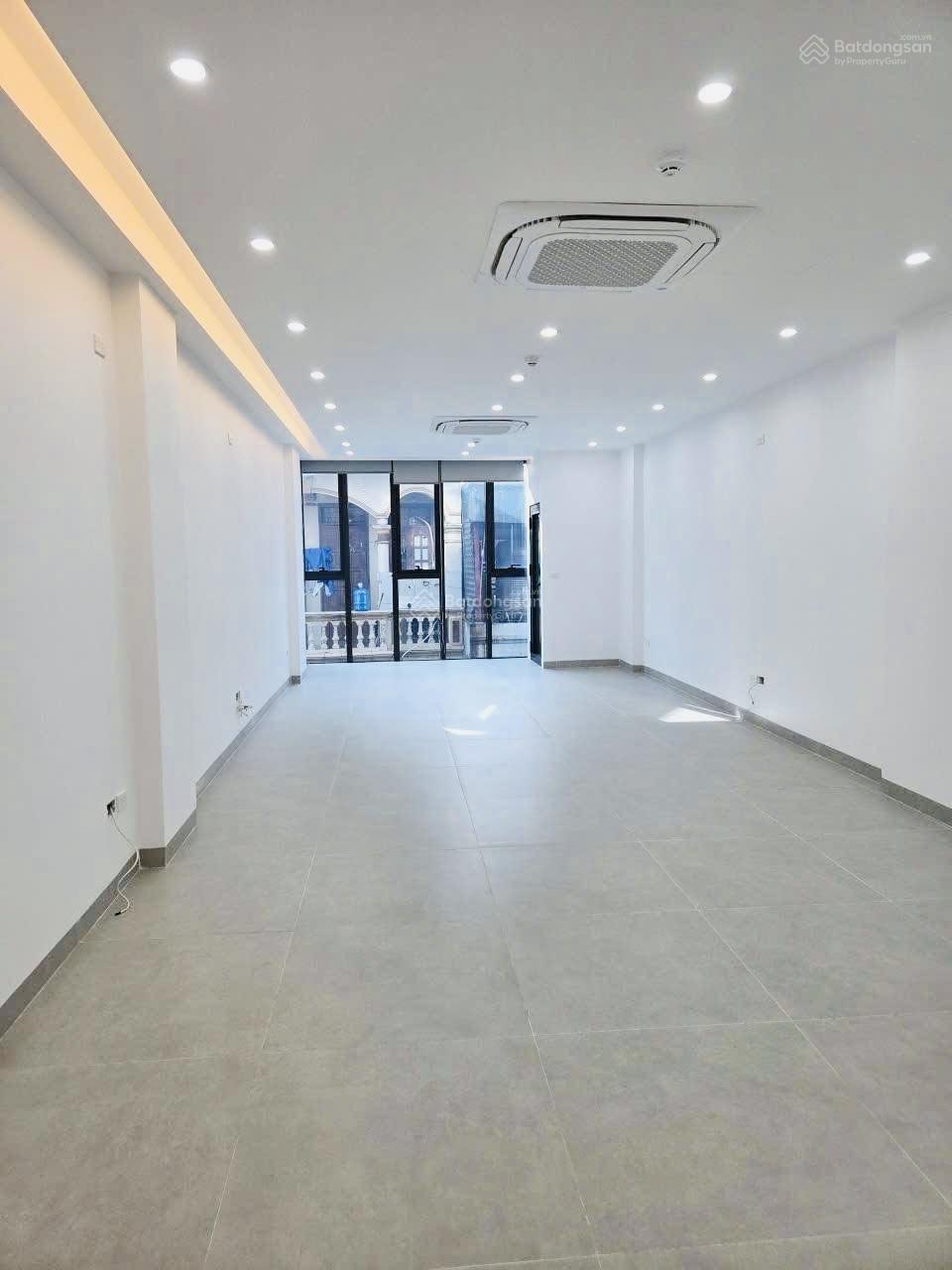 Nhà Kiến Trúc Sư Thiết Kế Toàn Văn Phòng Cầu Giấy, 78m2 9 Tầng Có Hầm Thông Sàn, Giá: 34.99 Tỷ