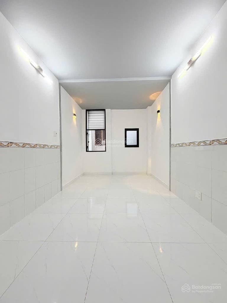 Quận 10, nhà 3/2, Phường 8, nhà mới đón tết, sổ hồng 3 tầng hoàn công đủ, hẻm thông đủ đường