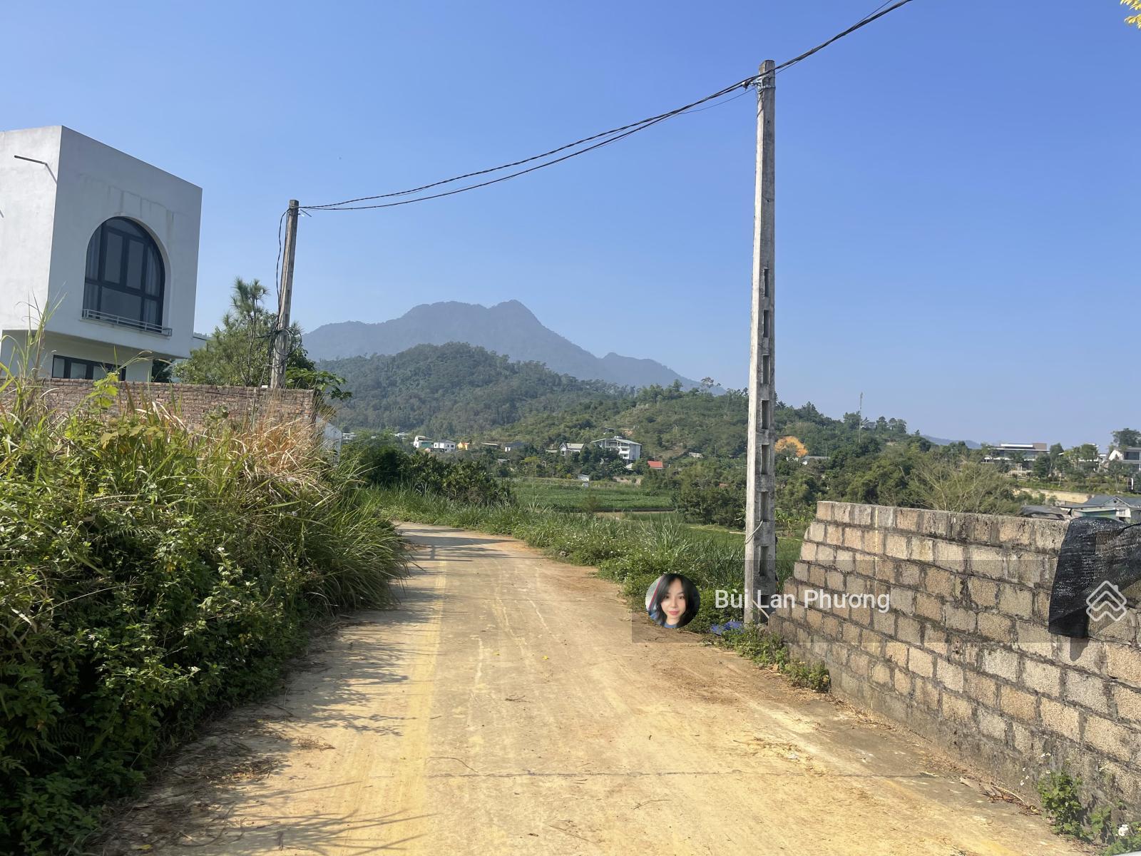 Nhỉnh 2 tỷ có ngay 161m full thổ cư nằm trong khu biệt thự cực đẹp Nhỉnh 2 tỷ có ngay 161m full thổ cư nằm trong khu biệt thự cực đẹp