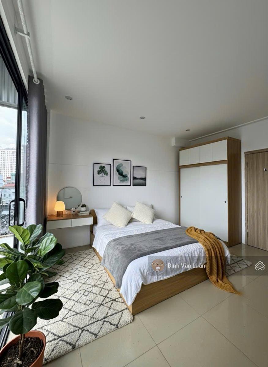 Lô góc! MP Kinh doanh sầm uất, 45m2, MT 6m, giá 20 tỷ