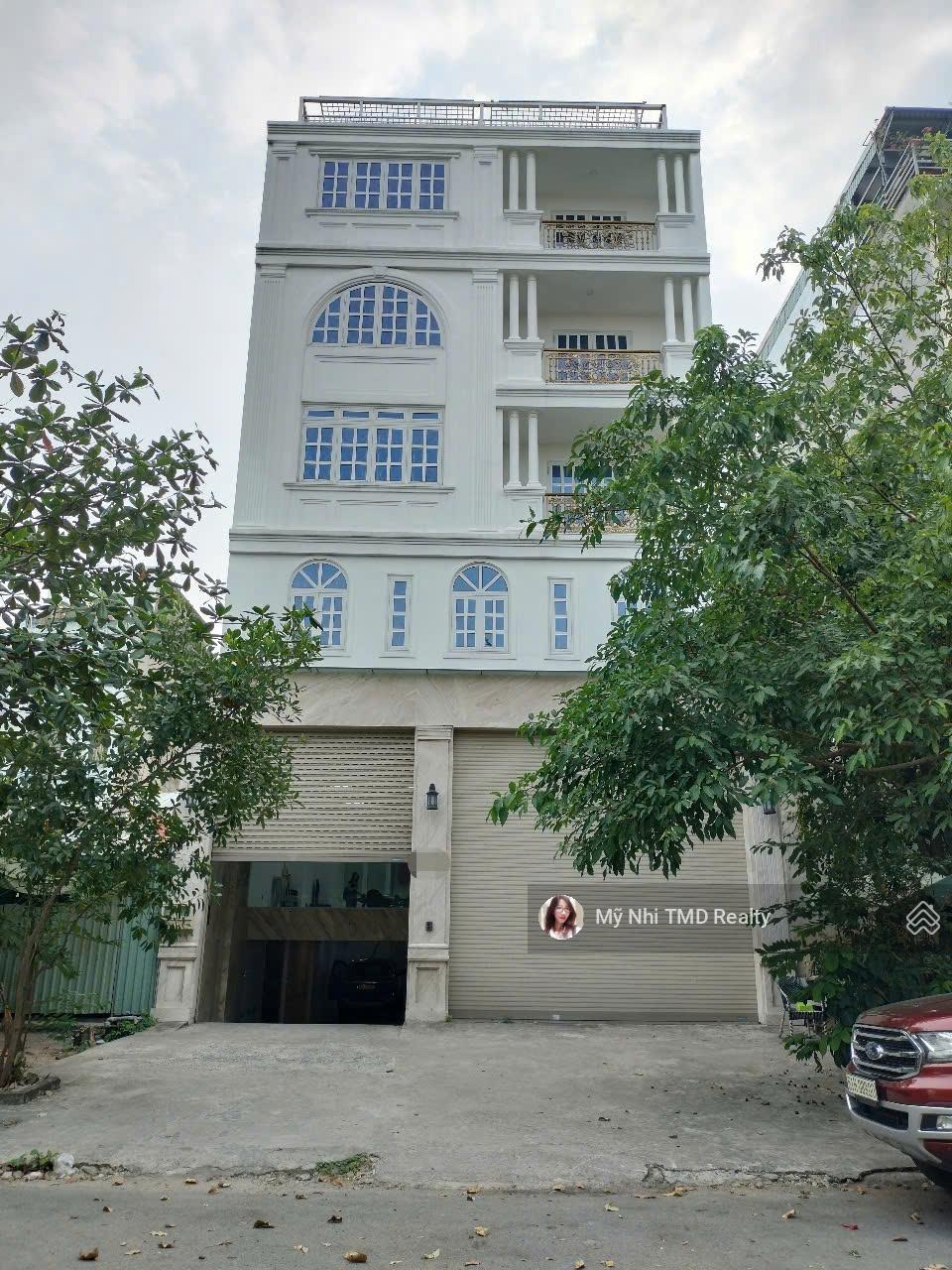 Cho thuê Tòa nhà VIP MT Trương Văn Bang, 10*22m, 6 Tầng, DTSD 1,450m2. LH Nhi 0772 614 ***