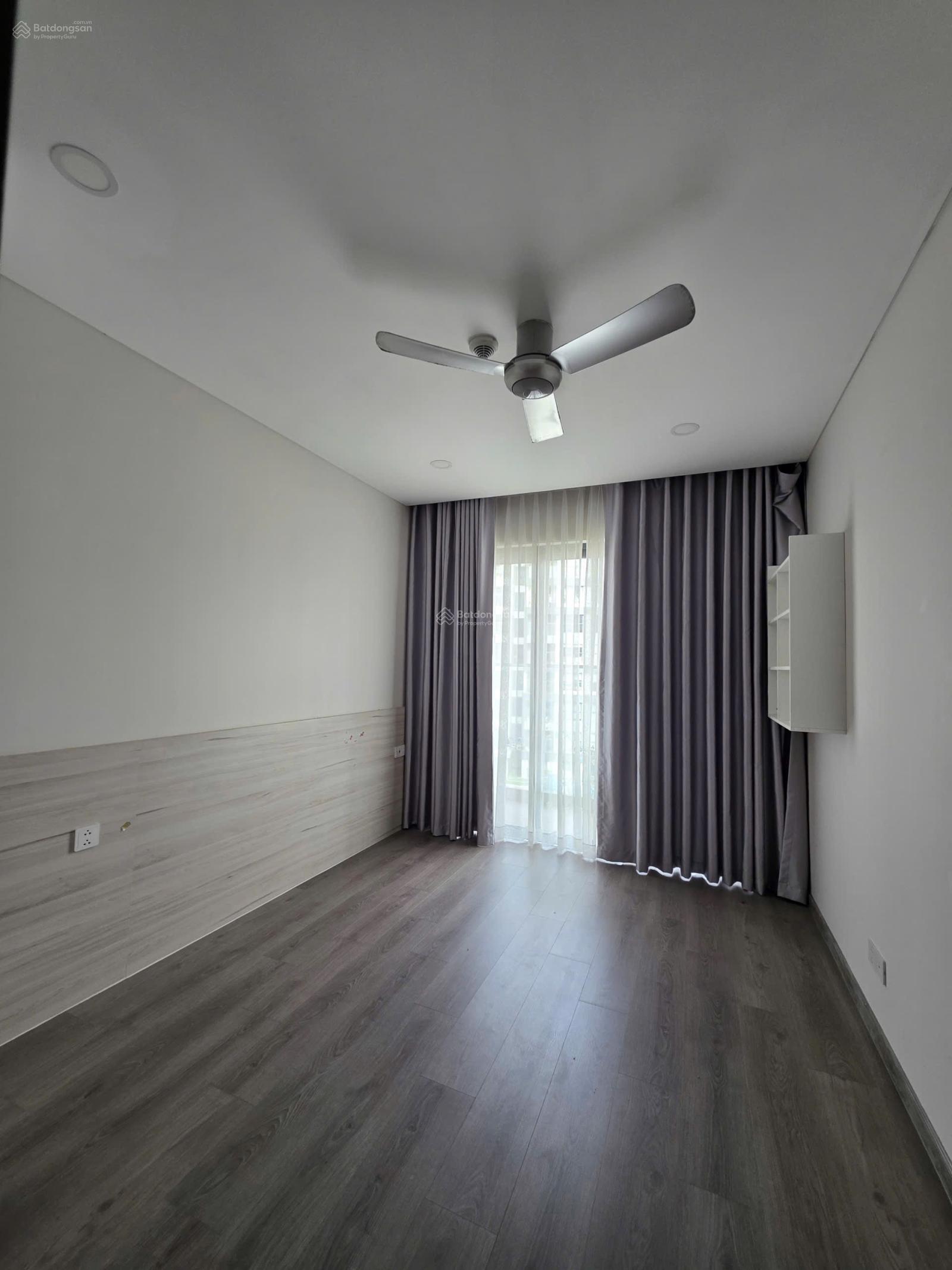 Cho thuê căn hộ Diamond Brilliant, DT: 112m2, view Bắc tầng đẹp, Giá 17tr/Th 0909 867 ***