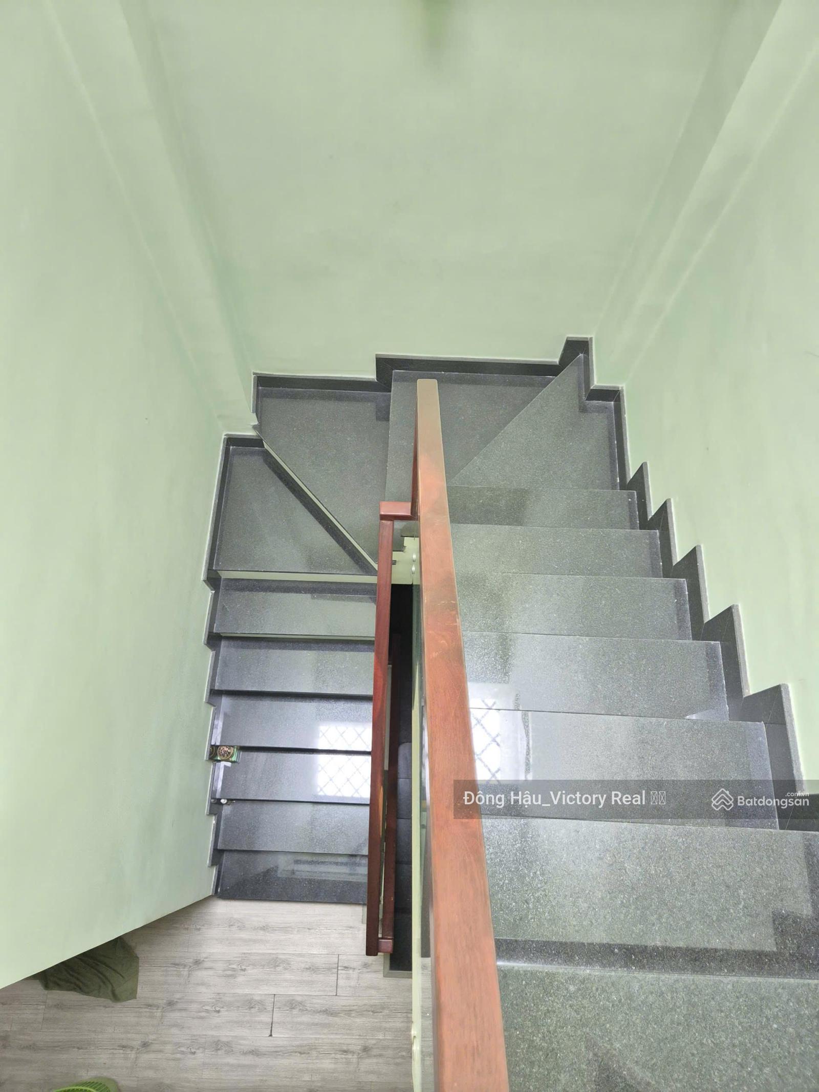 Bán nhà mới 373/ Lý Thường Kiệt - 1 trệt 2 lầu st - DT 3.8 x 10 - giá 5.68 tỷ TL