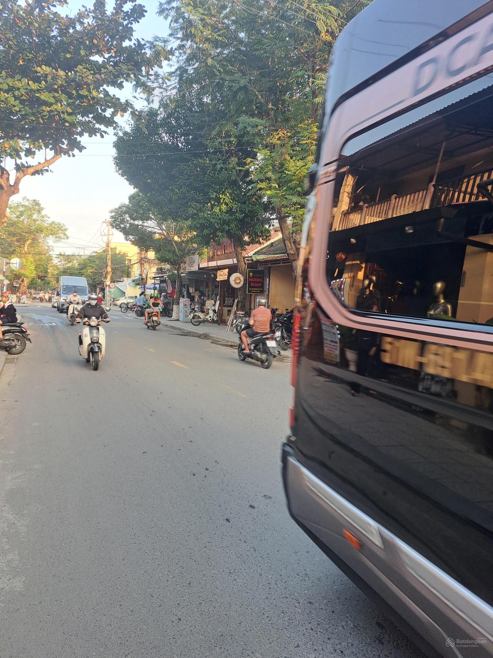 Mặt tiền Nguyễn Duy Hiệu khu cận phố cổ