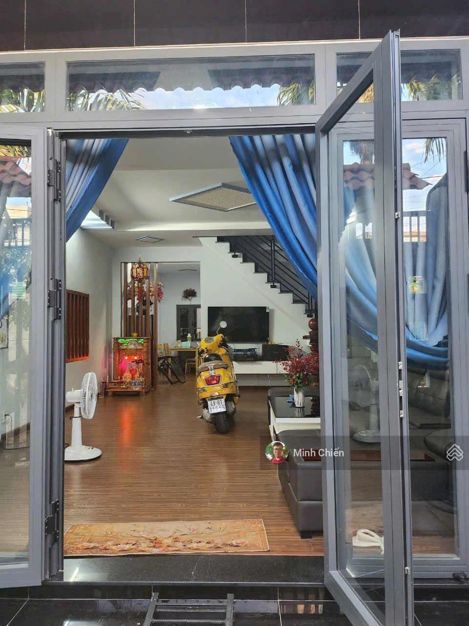 Nhà 8x20m, 1 trệt 1 lầu hẻm xe tải Tô Ký vào gần ngã ba Bầu giáp Q. 12 thuộc xã Thới Tam Thôn cũ Nhà 8x20m, 1 trệt 1 lầu hẻm xe tải Tô Ký vào gần ngã ba Bầu giáp Q. 12 thuộc xã Thới Tam Thôn cũ