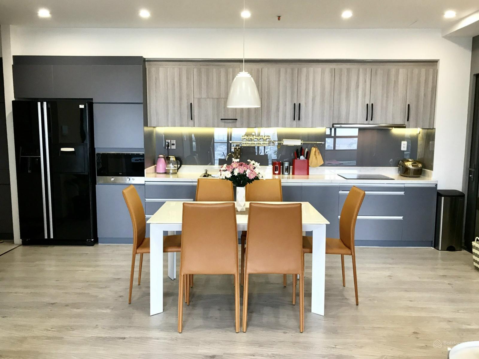 Bán gấp căn hộ cao cấp 2PN rộng 68m2 giá 5.3 tỷ tại chung cư Everrich Infinity Q5 Bán gấp căn hộ cao cấp 2PN rộng 68m2 giá 5.3 tỷ tại chung cư Everrich Infinity Q5