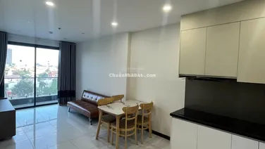 Bán căn hộ Skyview 2PN 79m2 có nội thất, giá 2.3 tỷ