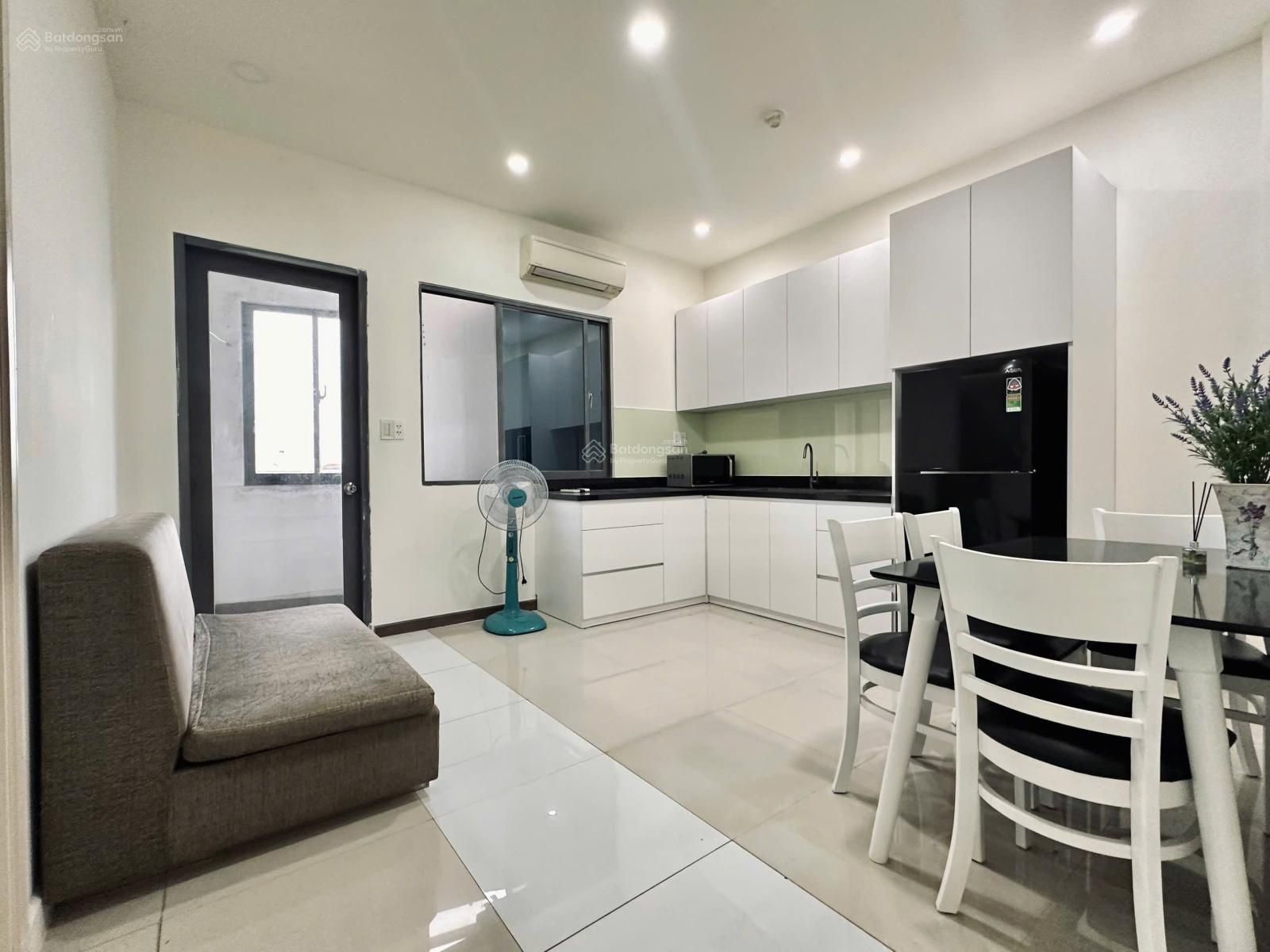 Cho thuê CC mini 1PN, 2WC, 50m2, 8,5 triệu, view đẹp, nhiều tại Huỳnh Văn Bánh, P 11, Phú Nhuận