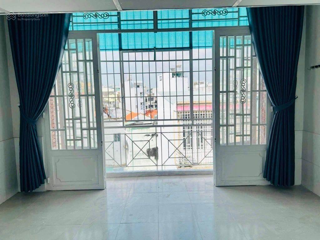 CHDV DIỆN TÍCH LỚN, 3TẦNG, NGUYỄN VĂN NGHI, DÒNG TIỀN TỐT, DT110m2 (4.3x25m) .HẺM THÔNG TỨ TUNG