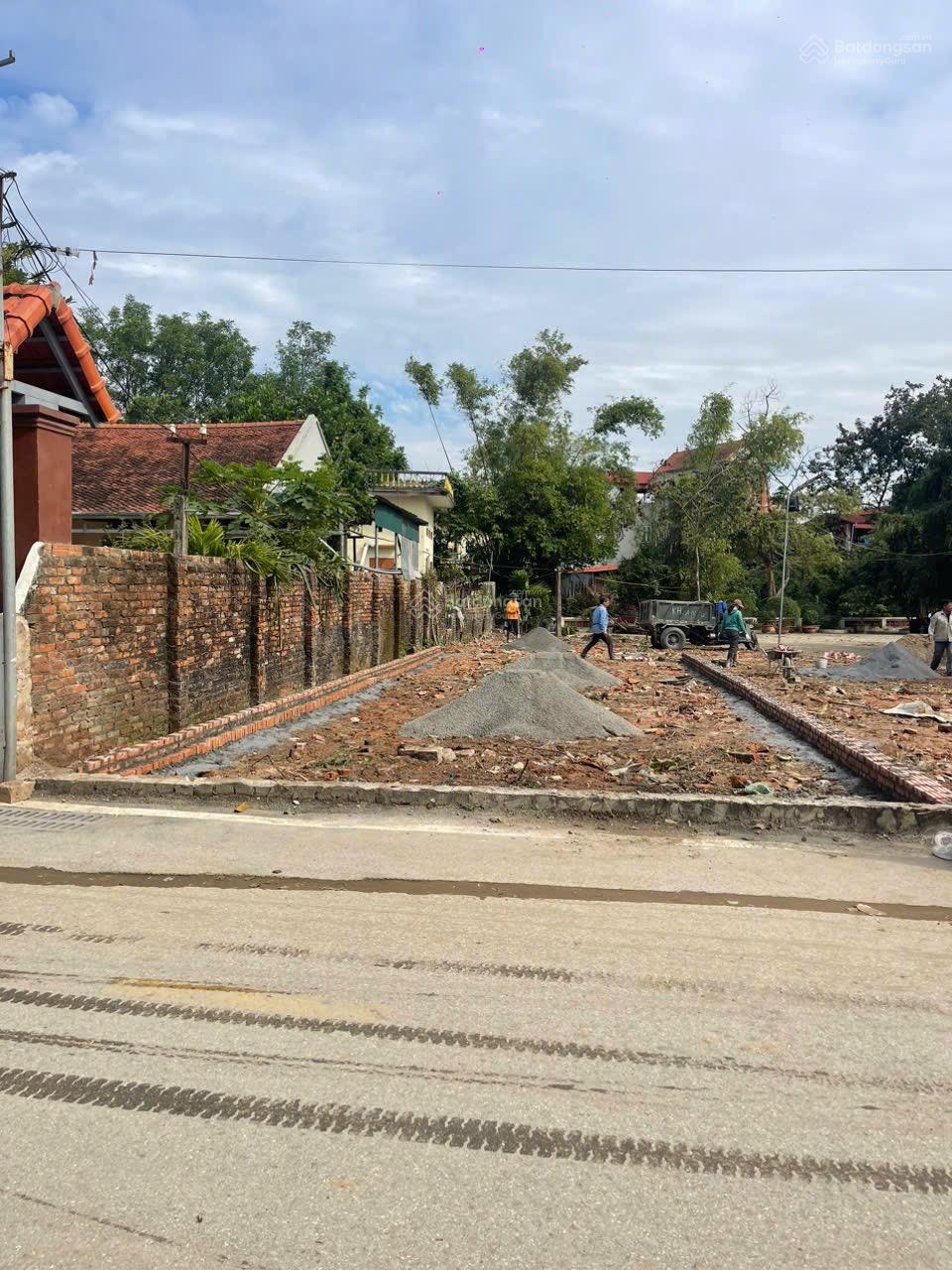 Bán đất DT 110m2 Xã Thanh Văn, vị trí trung tâm, kinh doanh, mặt tiền 8m, full thổ cư, giá rẻ 75tr