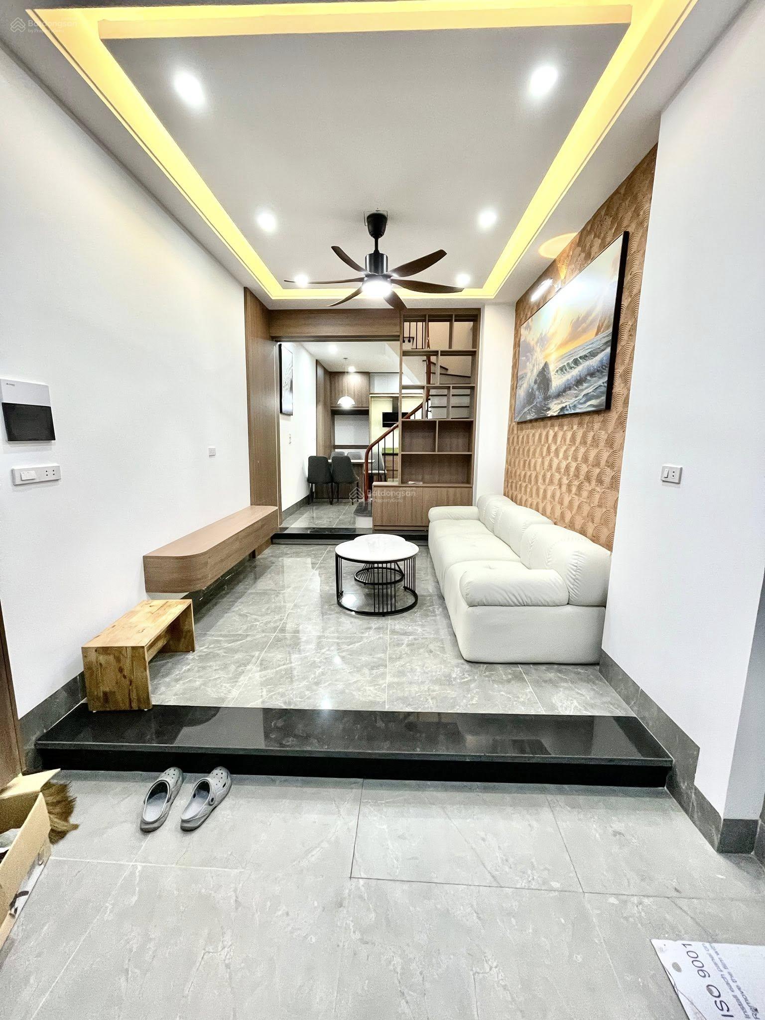 8.99 Tỷ-38m2-5 Tầng 5PN- Full Nội thất -Ngõ To-Thanh Nhàn - HBT