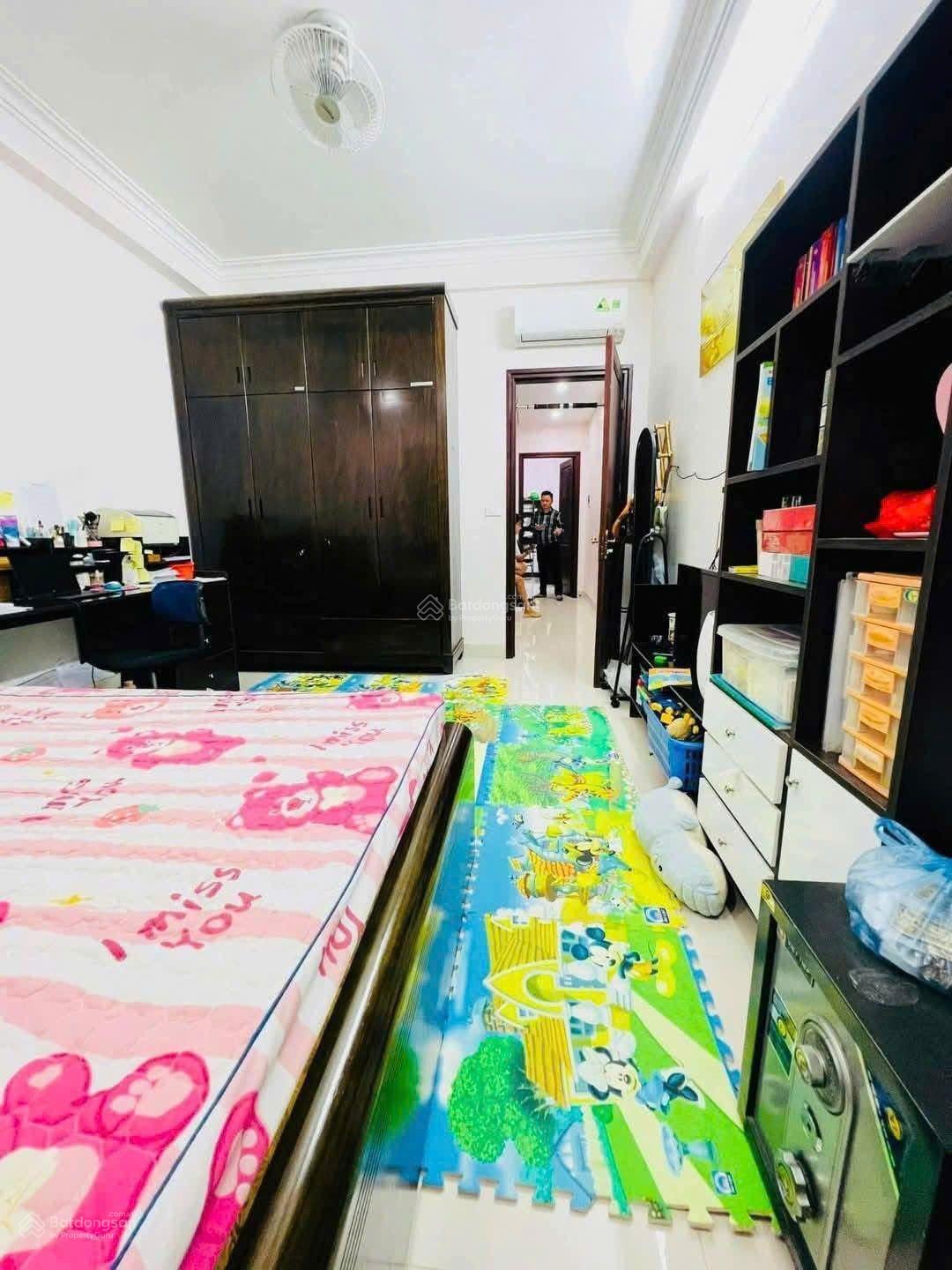 BÁN NHÀ NGUYỄN KHÁNH TOÀN - CẦU GIẤY KINH DOANH 5 TẦNG GIÁ 9,5 TỶ BÁN NHÀ NGUYỄN KHÁNH TOÀN - CẦU GIẤY KINH DOANH 5 TẦNG GIÁ 9,5 TỶ