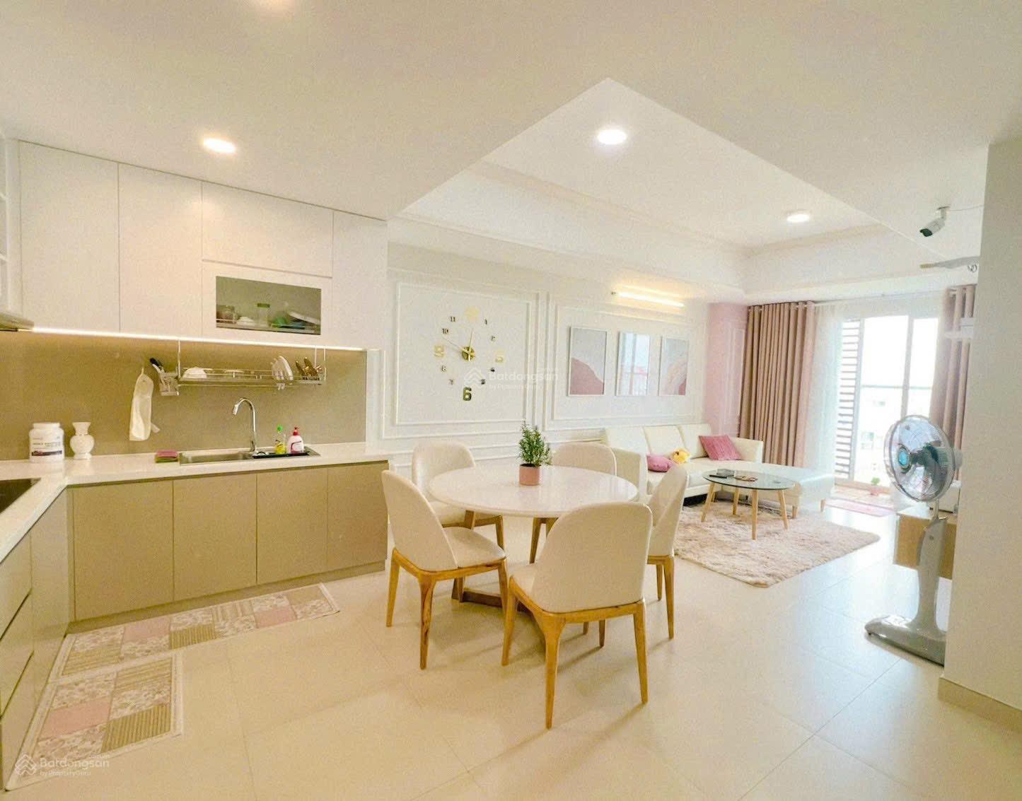 BÁN RẺ CĂN 1PN 1WC CARILLON7 FULL ĐẸP 3,3 TỶ, CÓ 2PN 4 TỶ SẴN SỔ BÁN RẺ CĂN 1PN 1WC CARILLON7 FULL ĐẸP 3,3 TỶ, CÓ 2PN 4 TỶ SẴN SỔ