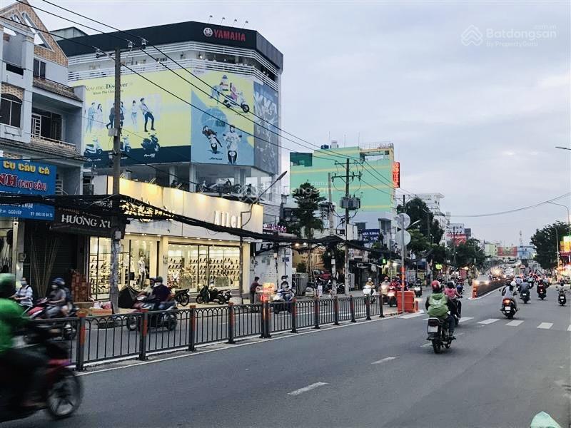 Mặt Tiền Quang Trung - 1 Đời Chủ - 220m2, nở hậu 13.5x34m, 3T, gần ngã 3 Tân Sơn, Hãng Mecerdez Mặt Tiền Quang Trung - 1 Đời Chủ - 220m2, nở hậu 13.5x34m, 3T, gần ngã 3 Tân Sơn, Hãng Mecerdez