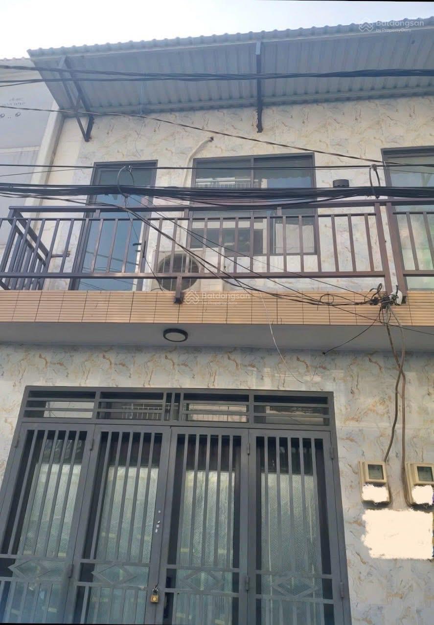 Cho thuê nhà Phạm Văn Chí 2 tầng mới đẹp 42m2 dọn vào ở ngay chỉ 9 triệu