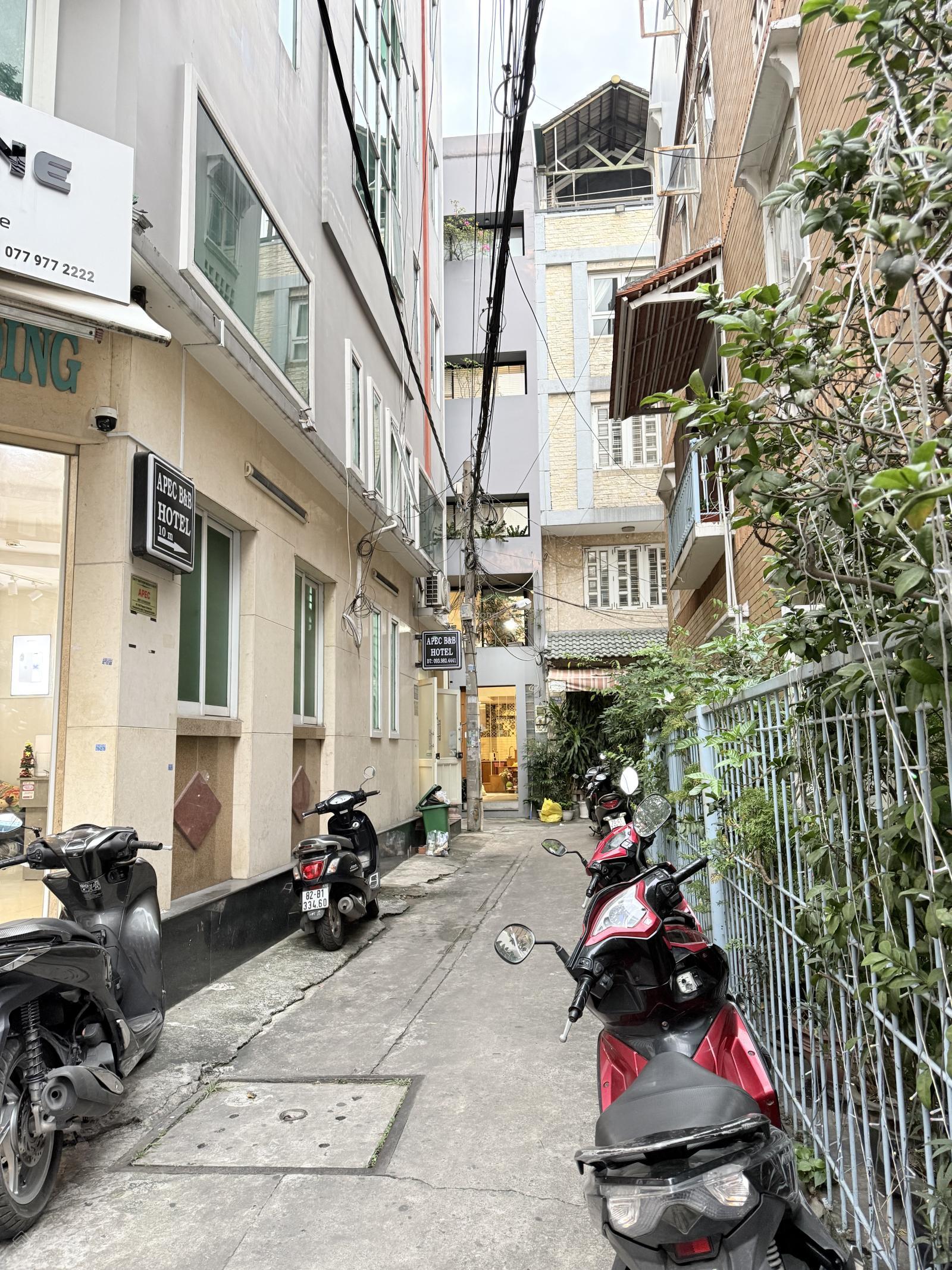 NHỈNH 7T- BÁN NHÀ 4 TẦNG- 7PN- TRUNG TÂM SÀI GÒN- GẦN SÂN THỂ THAO HOA LƯ NHỈNH 7T- BÁN NHÀ 4 TẦNG- 7PN- TRUNG TÂM SÀI GÒN- GẦN SÂN THỂ THAO HOA LƯ