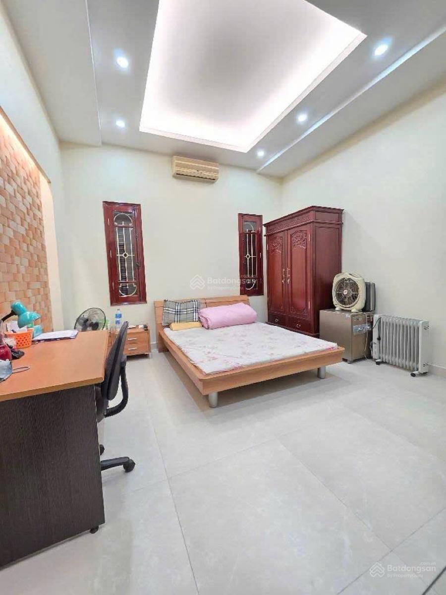 Chỉ hơn 11 tỷ có nhà đẹp Vạn Phúc Ô tô vào nhà ngõ thông kinh doanh DT63m2 tặng nội thất. Chỉ hơn 11 tỷ có nhà đẹp Vạn Phúc Ô tô vào nhà ngõ thông kinh doanh DT63m2 tặng nội thất.