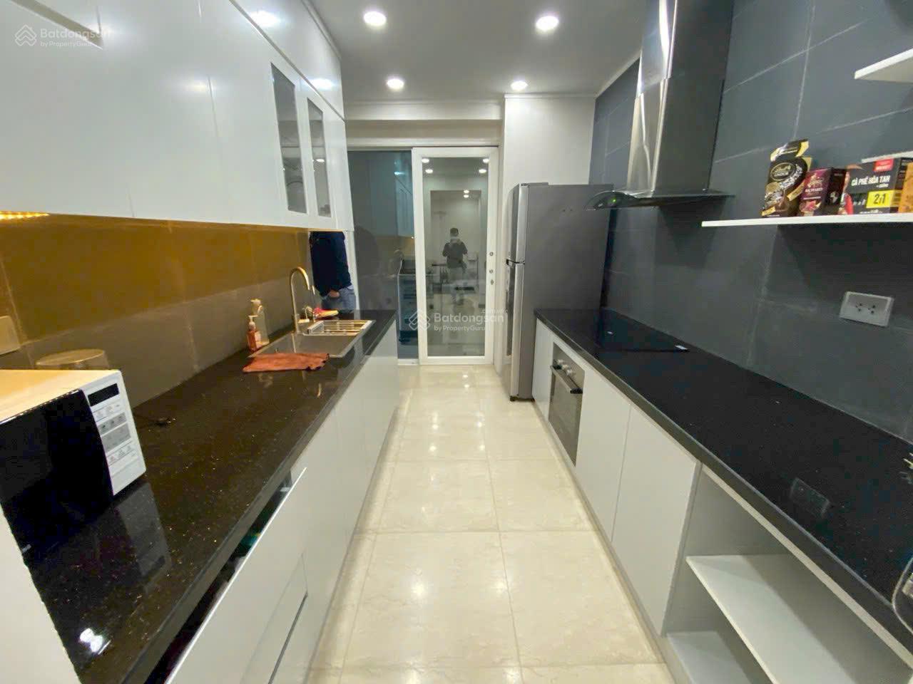 Chính chủ cho thuê căn hộ cao cấp 3 ngủ full nội thất tại Ciputral Tây Hồ. LH : 0389 587 ***