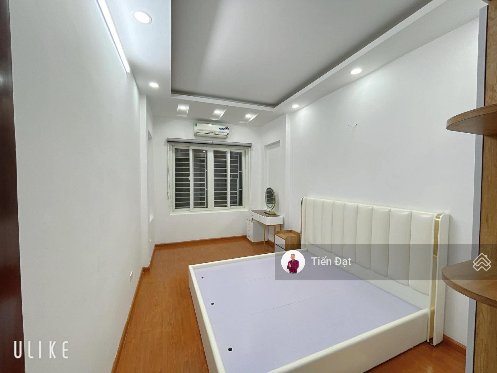 Bán nhà ngõ 92 Đào Tấn thông 89 Phan Kế Bính, 5 tầng ô chờ, 3 phòng ngủ, giá 10,5 tỷ, cách phố 50m