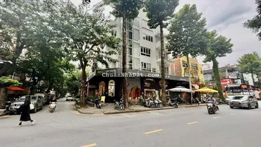 Cần tiền bán gấp góc Hưng Phước 3 Phạm Văn Nghị 11x18.5m, 90ty, trệt lững 3 lầu có áp mái thang máy