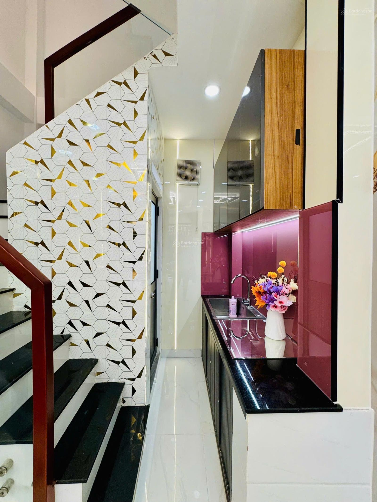 NHÀ ĐẸP ĐÓN TẾT Ở NGAY FULL NỘI THẤT - 4 TẦNG - NGAY CV LÊ THỊ RIÊNG. HỢP GIA ĐÌNH TRẺ CHỈ 4.X tỷ. NHÀ ĐẸP ĐÓN TẾT Ở NGAY FULL NỘI THẤT - 4 TẦNG - NGAY CV LÊ THỊ RIÊNG. HỢP GIA ĐÌNH TRẺ CHỈ 4.X tỷ.