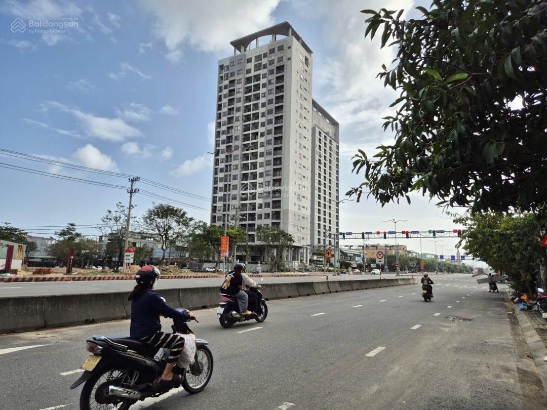 BÁN NHANH LÔ ĐẤT MẶT TIỀN ĐƯỜNG NGÔ QUYỀN. RẺ NHẤT. HƯỚNG ĐÔNG VIEW BIỂN. 125 m2. Giá chỉ 12.5 tỷ