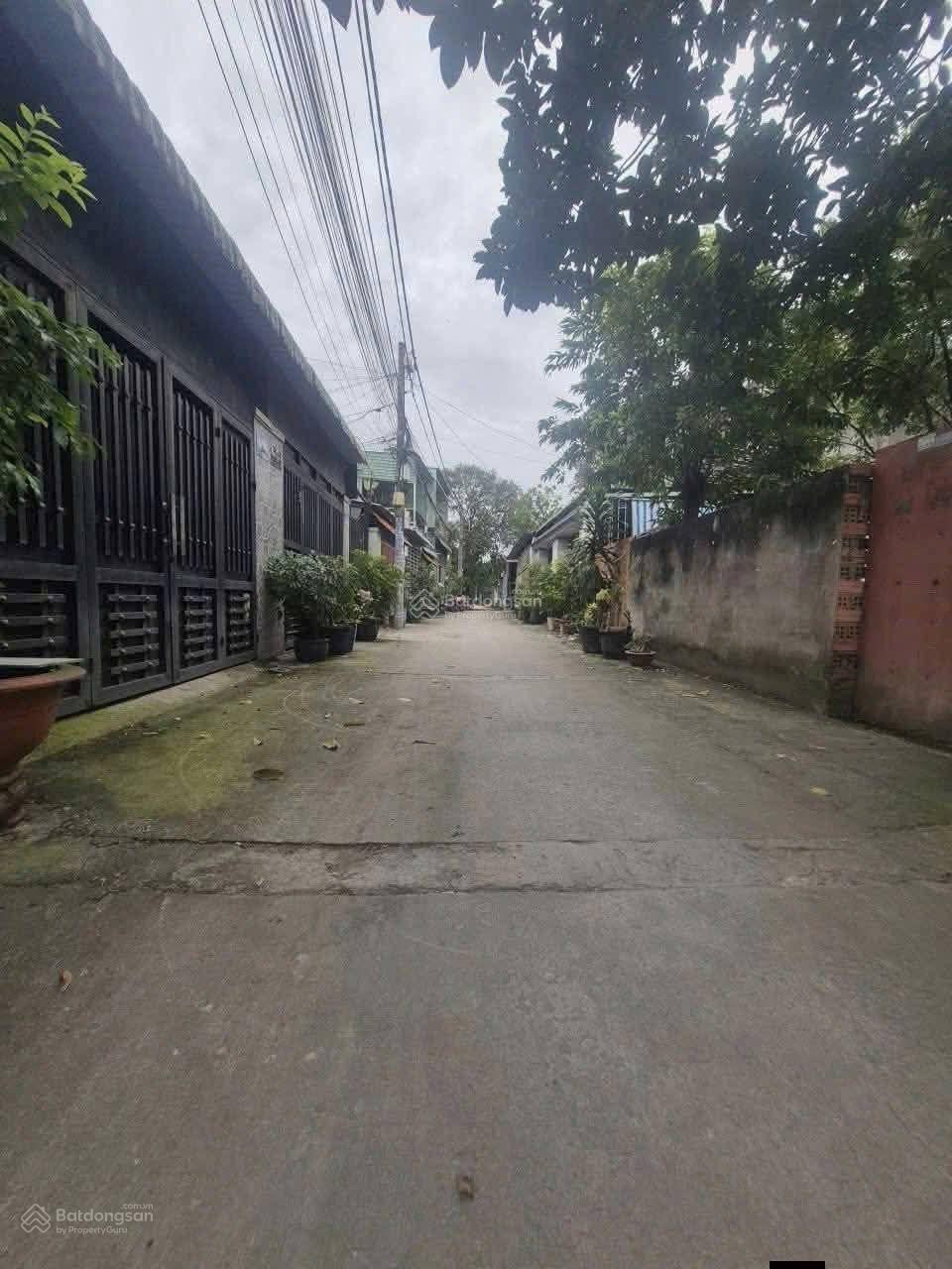 Cần bán lô đất hẻm thông 1/ thới tam thôn 10