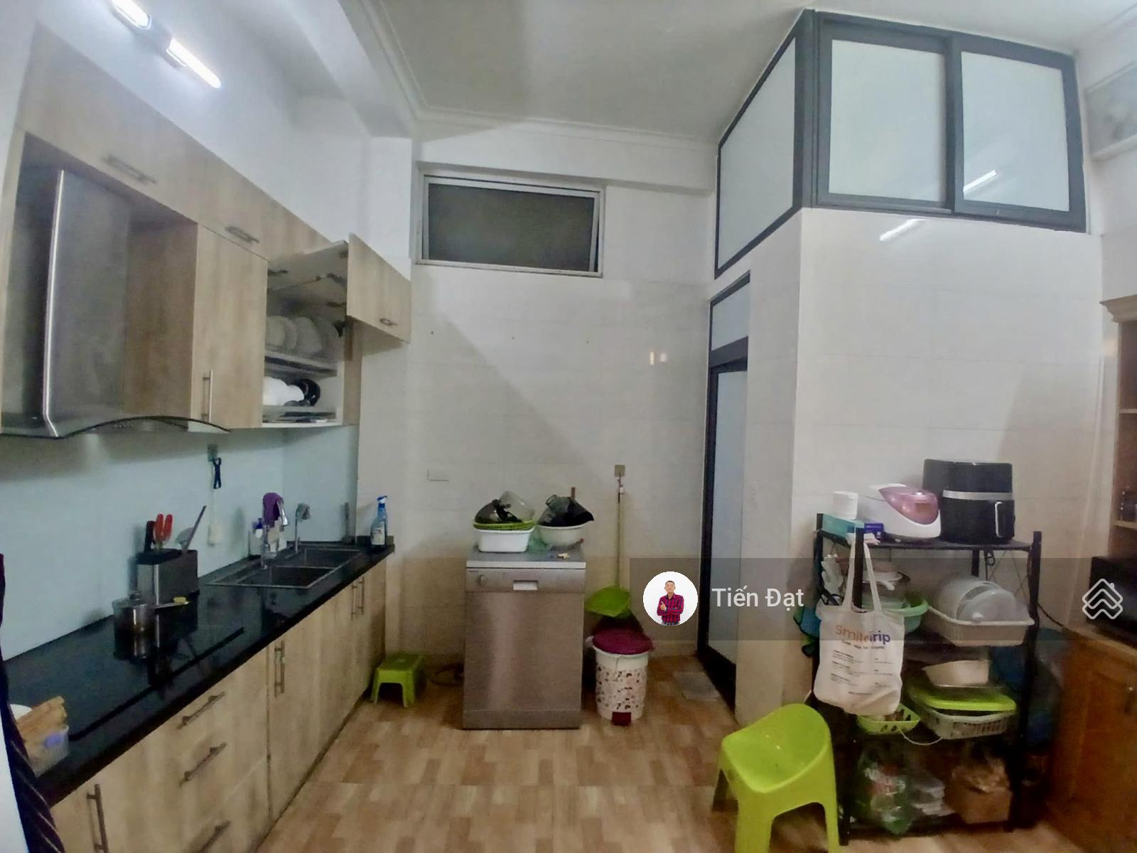 BÁN NHÀ KHÂM THIÊN,MẶT NGÕ THÔNG, 3 GÁC ĐỖ CỬA , GẦN PHỐ,MẶT TIỀN ĐẸP NỞ HẬU,DTx43M2 GIÁ 10,8 TỶ