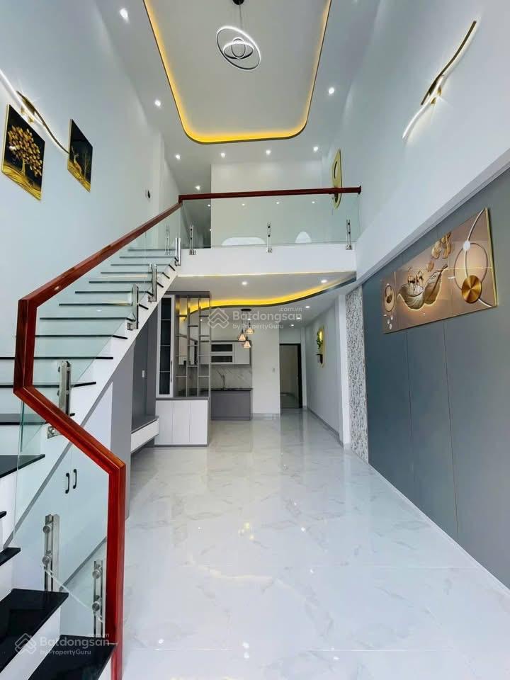 Siêu phẩm - nhà HXH phường Mỹ Phong, ĐT. DT: 4x20. Có 2PN hướng ĐN. Giá: 1,58 tỷ