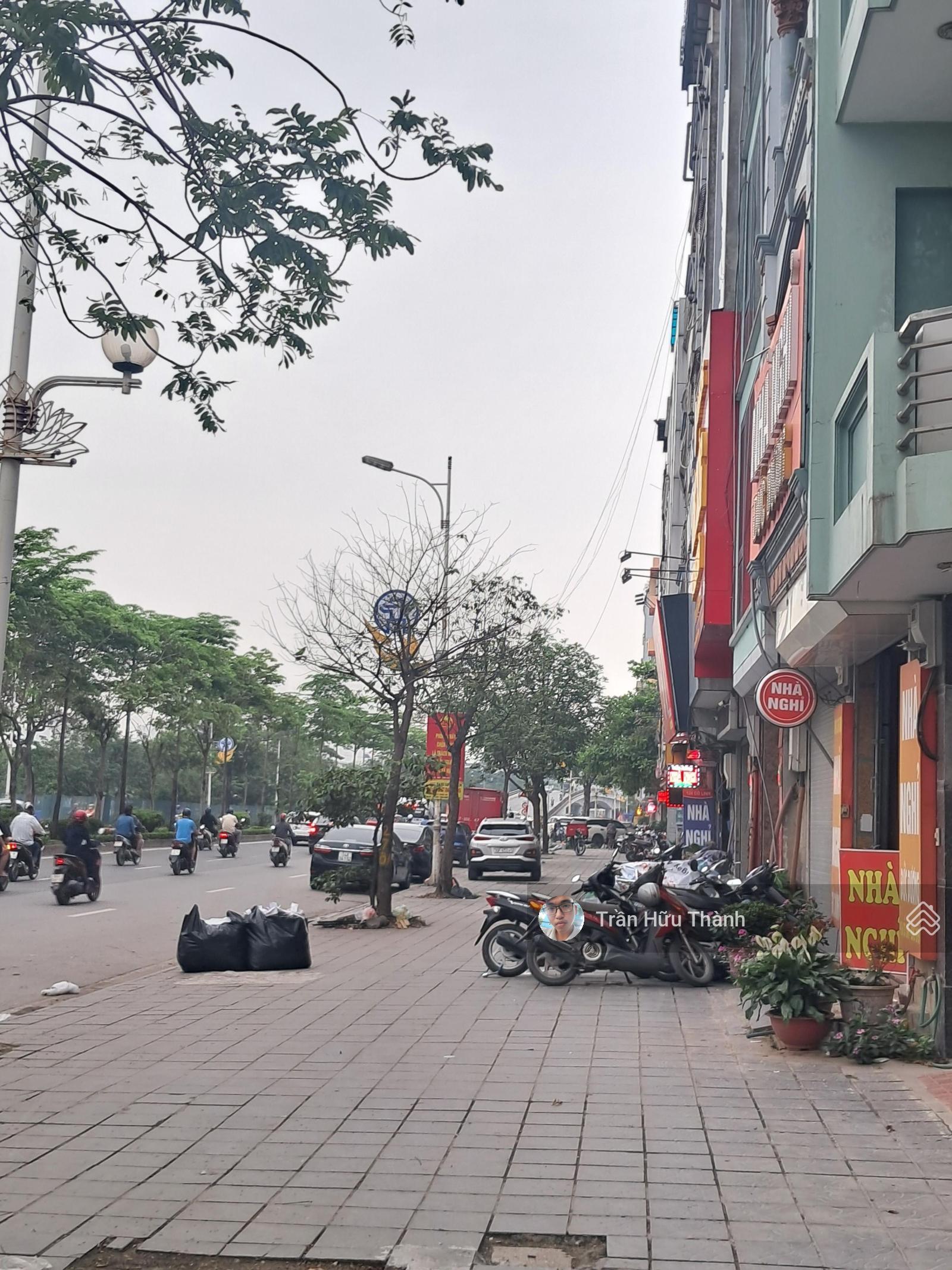 TÒA VĂN PHÒNG 8T - 100M - TIÊU CHUẨN. 4 MẶT THOÁNG - VIEW HỒ - VƯỜN HOA. TTTM AEON - CẦU VĨNH TUY.