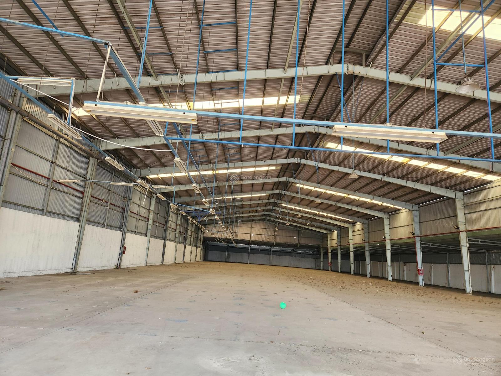 Cho Thuê Kho Xưởng Đường Hương Lộ 2.
- Diện tích: 2.100m
- Giá : 120 triệu/tháng Cho Thuê Kho Xưởng Đường Hương Lộ 2.
- Diện tích: 2.100m
- Giá : 120 triệu/tháng