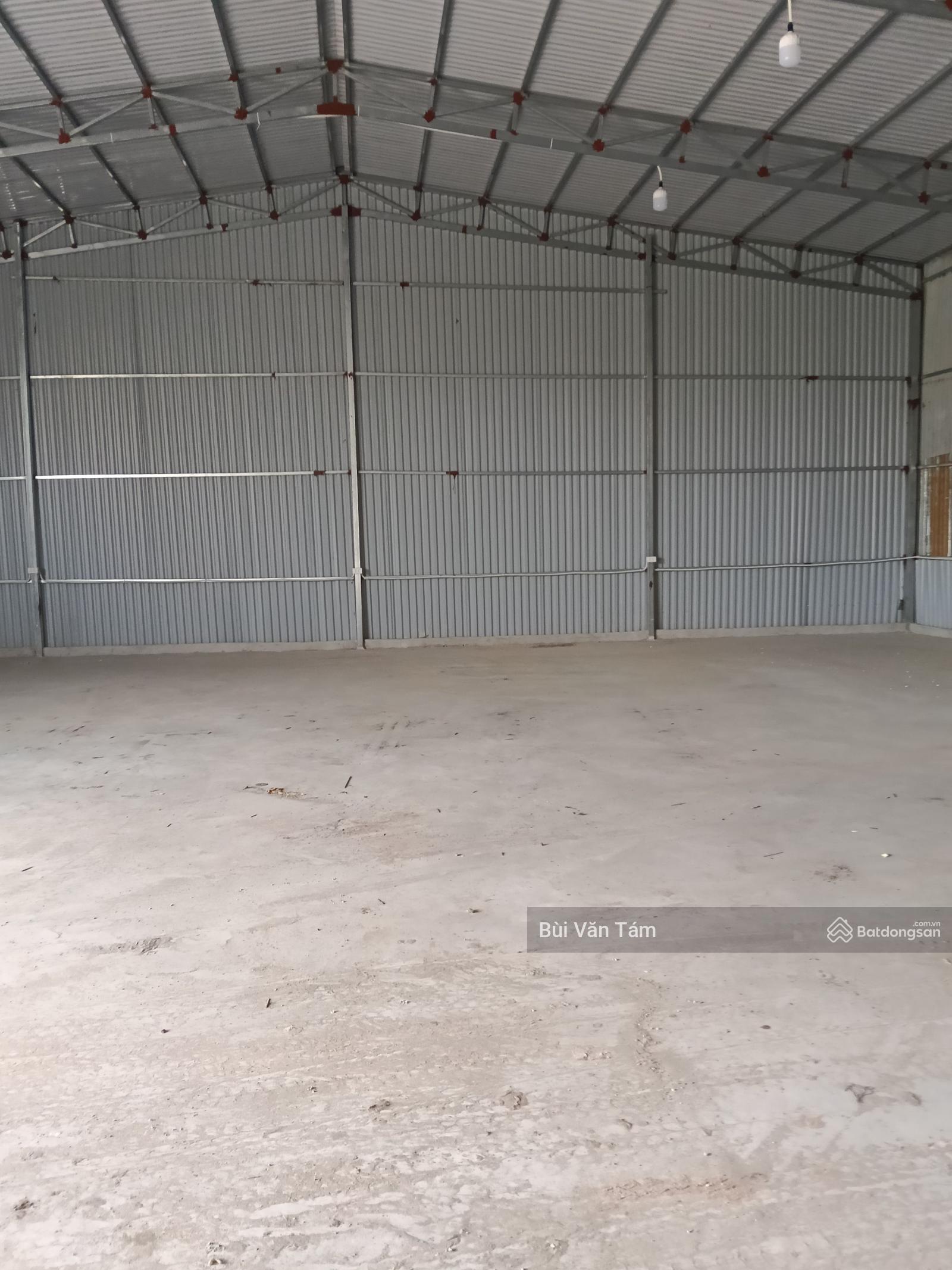 Cho thuê kho Thanh Liệt Thanh Trì DT:260 m2 xe công đỗ cửa