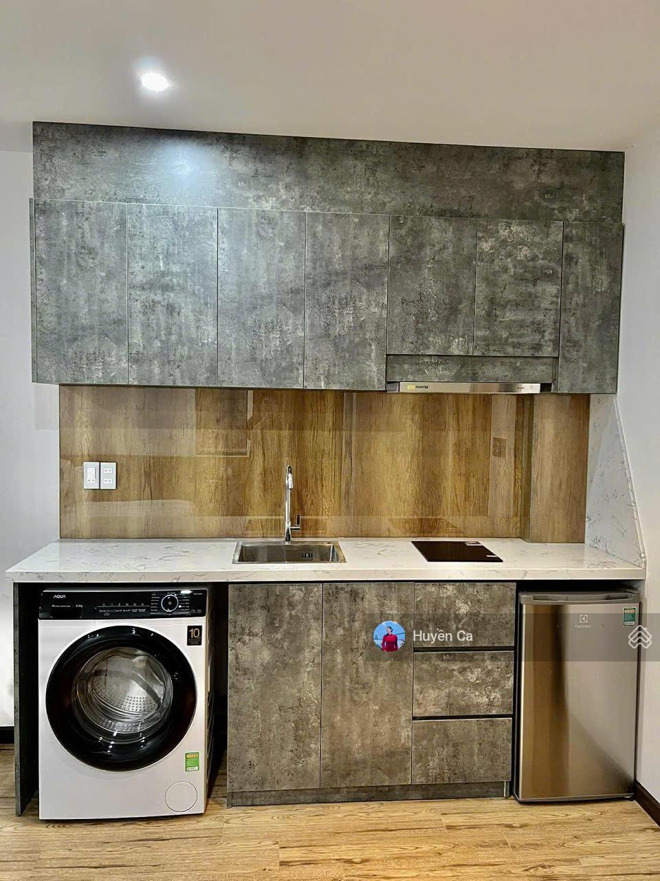 Tòa căn hộ sát Cầu Rồng 5 tầng 9 căn hộ