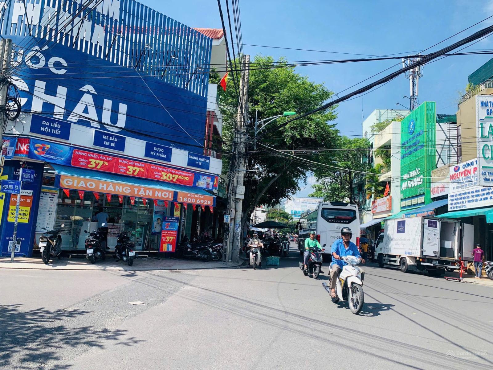 Bán nhà mặt phố đường hoàng sa cạnh chợ bình tân 50m đi bộ tắm biển 1,2km tại Nha Trang