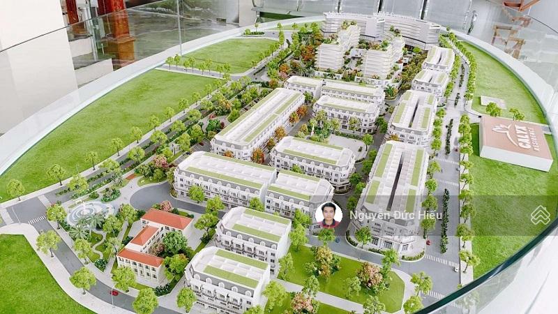 Bán căn liền kề tại Calyx Residence, 319 Đông Anh, view quảng trường thoáng vĩnh viễn.