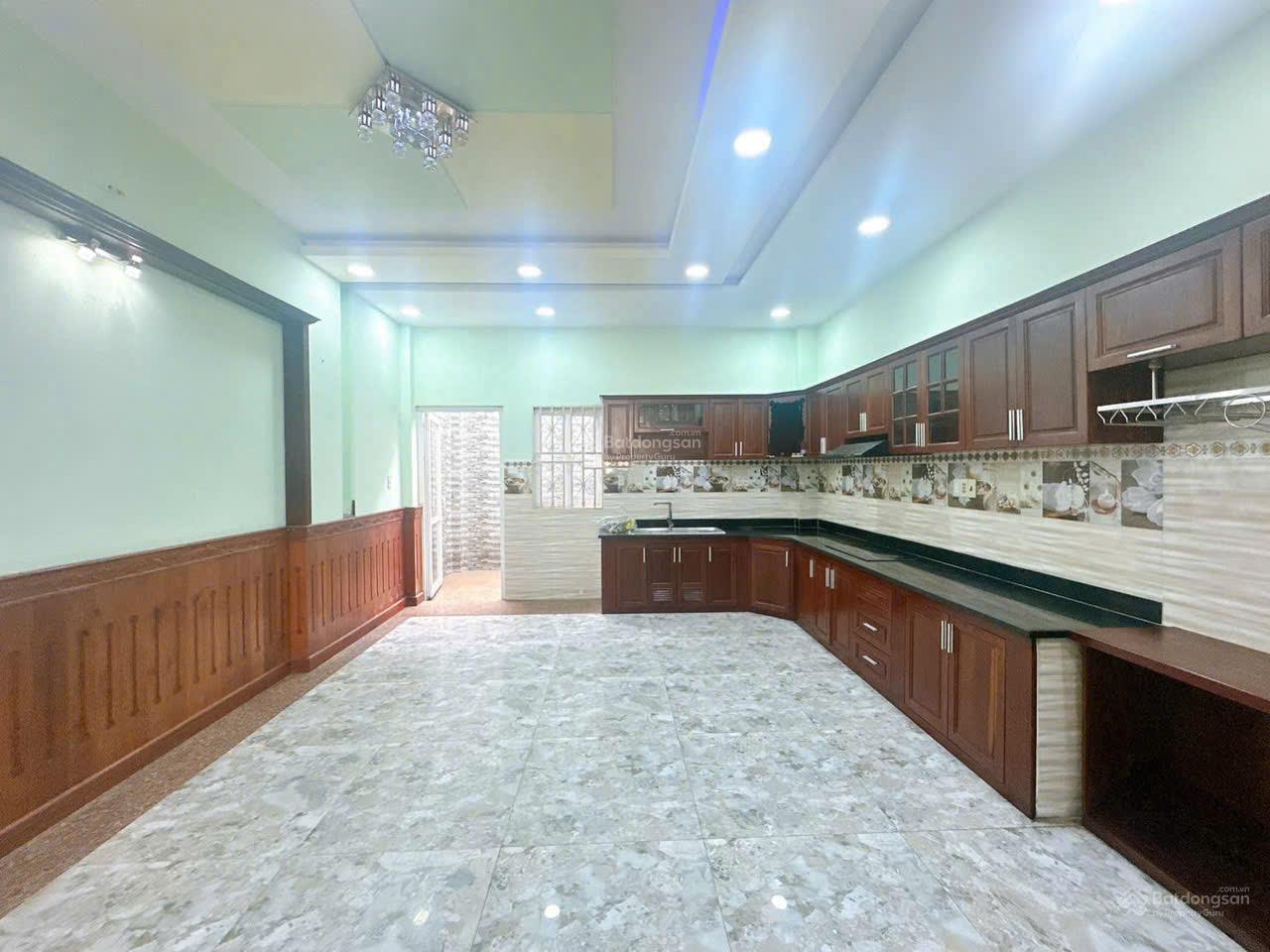 Bán mặt tiền Trần Thị Cờ . DT 5x25m nhà 3 lầu đường 20m. Vị trí kinh doanh buôn bán Bán mặt tiền Trần Thị Cờ . DT 5x25m nhà 3 lầu đường 20m. Vị trí kinh doanh buôn bán